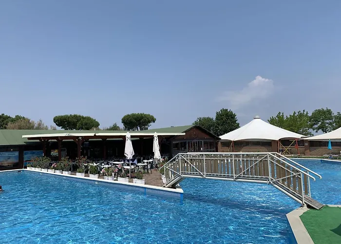 別荘 By Interhome カザル・ボルセッティ